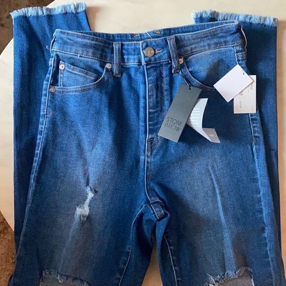 🆕🆕🆕  💥STONE ROW Ladies size 27 jeans 🔥🆕🆕🆕 - Picture 1 of 5